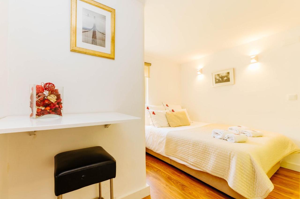 Rent4Rest Bairro Alto Charming 1Bd Apartment Lizbona Zewnętrze zdjęcie